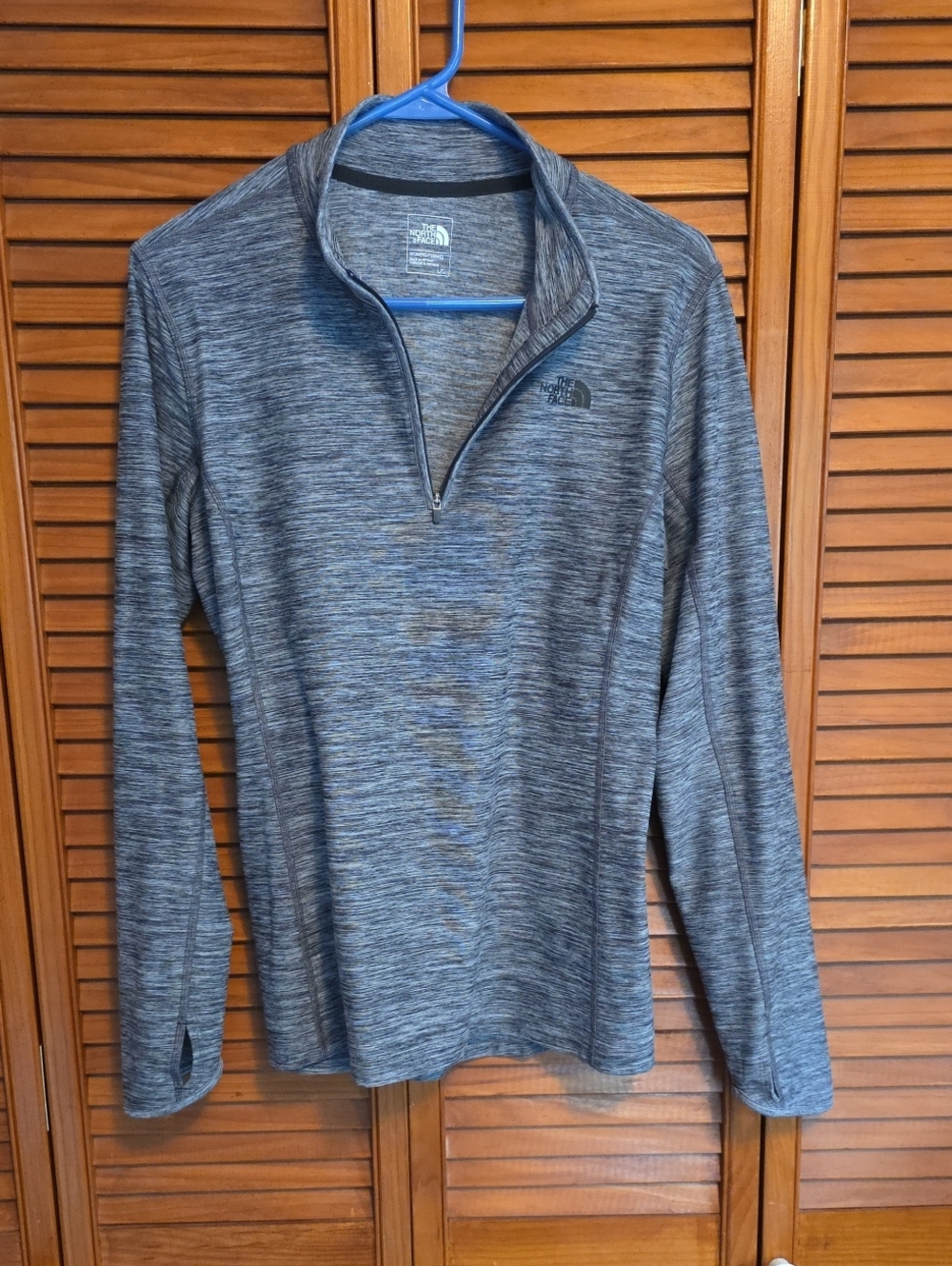 The North Face Women’s Heather Gray Quarter-Zip Performance Pullover